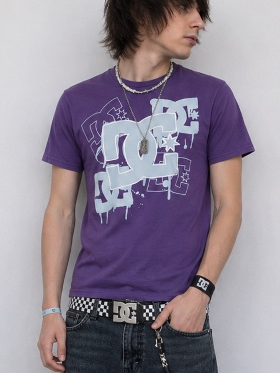DC Other - SOLD ‼️2 FOR $28 | Early 2000s DC Purple Graphic Tee